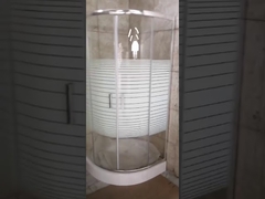 Cabine de douche en verre à rayures de 5 mm avec receveur de douche en quart de cercle